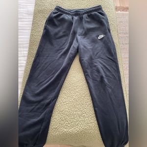Nike medium black sweatpants